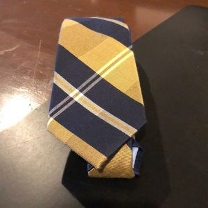 Brooks Brothers Accessories - Tommy Hilfiger neck tie Brooks Brothers Accessories - Tommy Hilfiger neck tie
